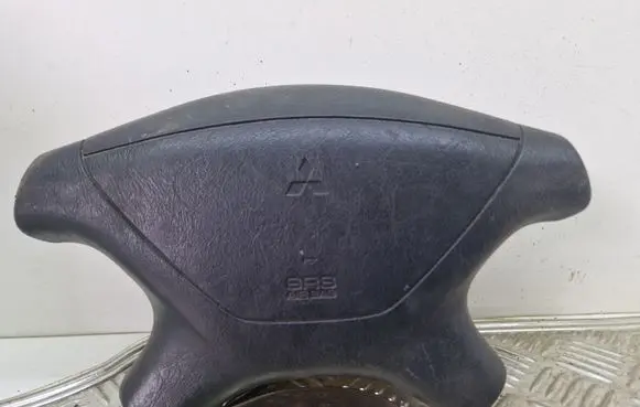 Mitsubishi Galant Steering wheel airbag