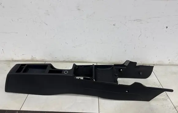 Audi A3 S3 8P Center console 