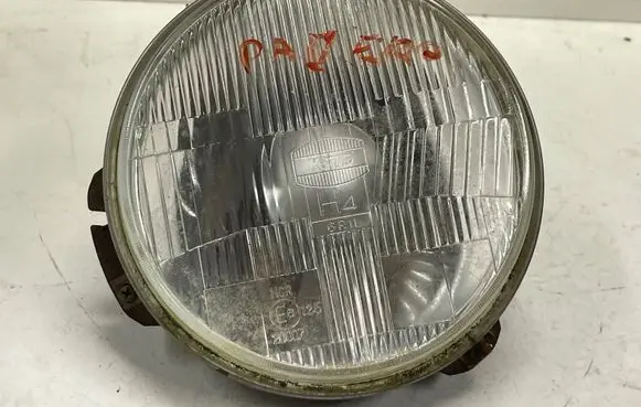 Mitsubishi Pajero Headlight/headlamp