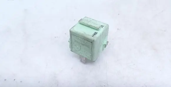 BMW 1 E81 E87 Other relay 8373700 61368373700