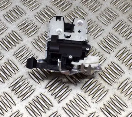 Audi A4 S4 B9 8W Tailgate/trunk/boot lock/catch/latch 8W0827503