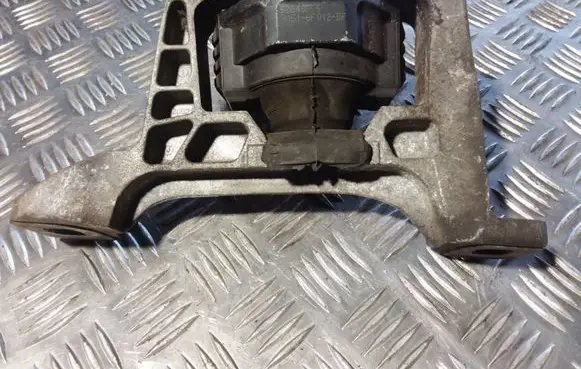 Ford Focus Engine mount bracket 3M516F012BF