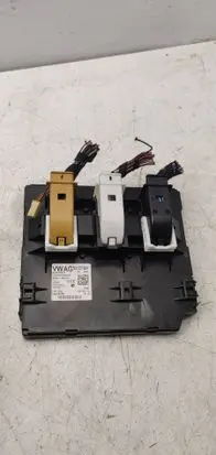 Volkswagen Jetta VI Comfort/convenience module 5K0937084F 5WG50282