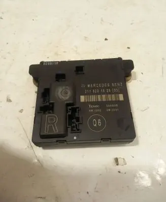 Mercedes-Benz E W211 Door control unit/module 2118201626 356806