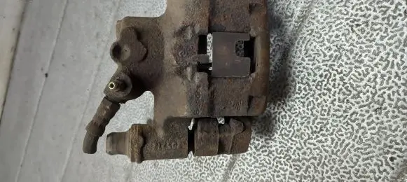 Fiat Punto (176) Front brake caliper