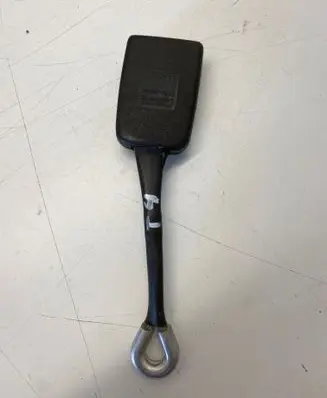Volkswagen Transporter - Caravelle T4 Middle seatbelt buckle (rear) 703857743
