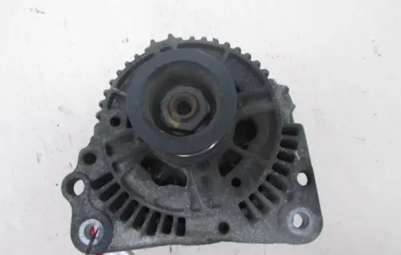 Volkswagen Golf III Generator/alternator