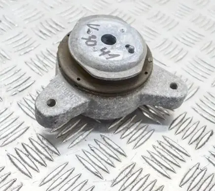 Maserati Ghibli Gearbox mount 6700036310 670003631