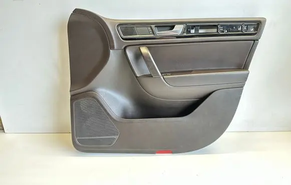 Volkswagen Touareg II Front door card panel trim 7P1867012AA