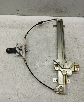 Rear door manual window regulator