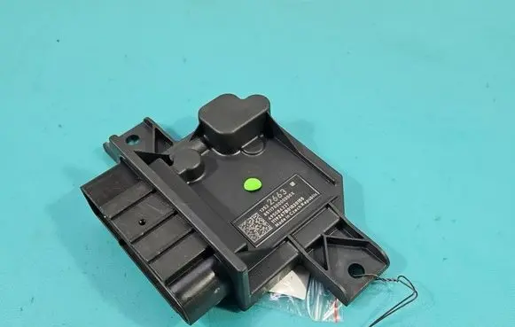 Opel Astra K Central body control module 13522663 IMPRK1595973
