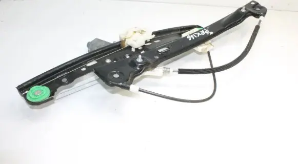 BMW 3 E90 E91 Front door electric window regulator 7060265