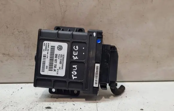 Volkswagen Touareg I Gearbox control unit/module 09D927750JK PC1D008895
