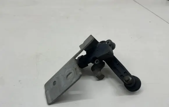 Rear air suspension level height sensor