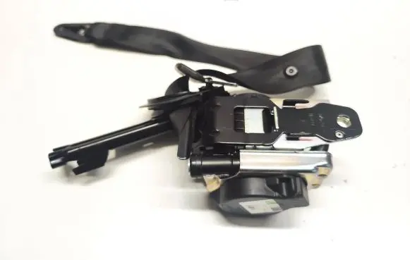 Mercedes-Benz GLC X253 C253 Front seatbelt a2058600285