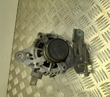 Toyota Corolla E160 E170 Generator/alternator 270600T200
