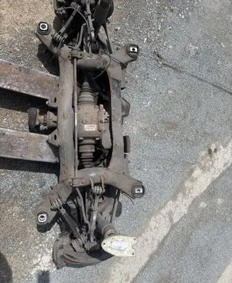 BMW 3 F30 F35 F31 Rear axle beam with reductor