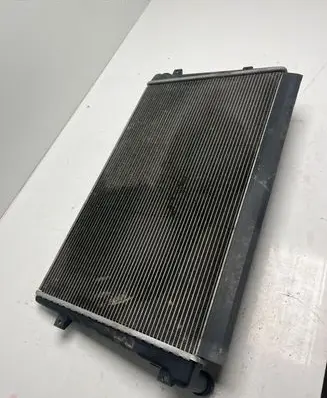 Volkswagen PASSAT B6 Intercooler radiator 1K0145803H 1K0145928D 1K0145927D