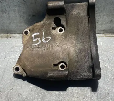 Mercedes-Benz E W124 Engine mounting bracket 6011550435 OM602