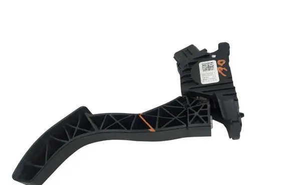 Skoda Superb B8 (3V) Accelerator throttle pedal 5Q1723503H