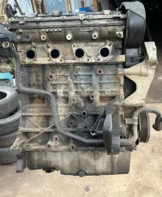 Volkswagen PASSAT B6 Engine BKD103187