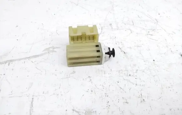 Chrysler Town & Country V Brake pedal sensor switch P04671336AB 30505U 657810130740