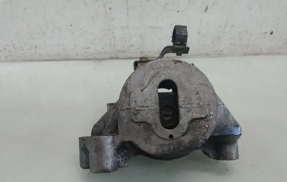 Citroen Nemo Engine mount bracket
