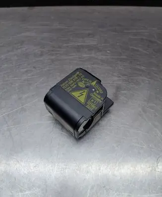 Mercedes-Benz E W211 Headlight ballast module Xenon 5DD00831910 5DD008319