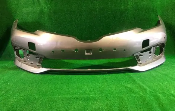 Toyota Auris E180 Front bumper