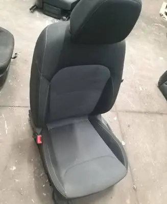 Skoda Fabia Mk4 (6VA) Front driver seat 