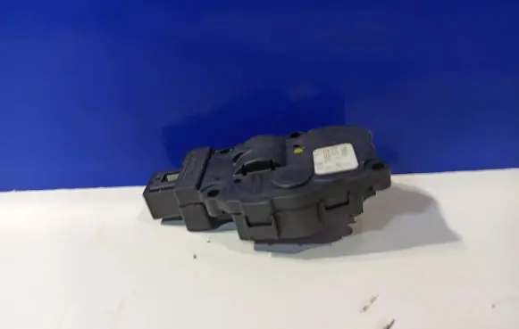 Volvo S60 A/C air flow flap actuator/motor 31497549