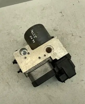 Audi A6 S6 C5 4B ABS Pump 0265220621 3B0614111