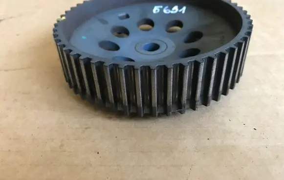 Opel Insignia A Fuel pump gear (pulley) 