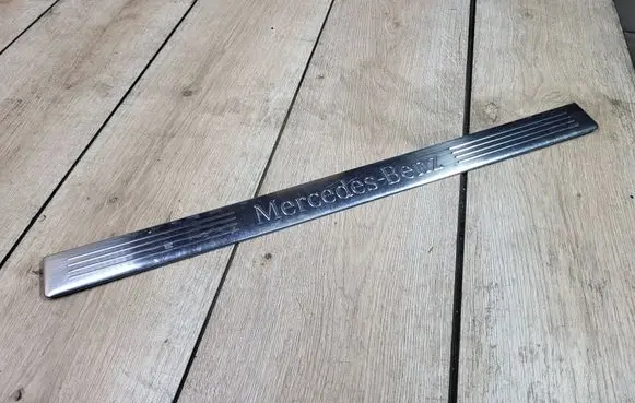 Mercedes-Benz E W212 Front sill trim cover A2126860936