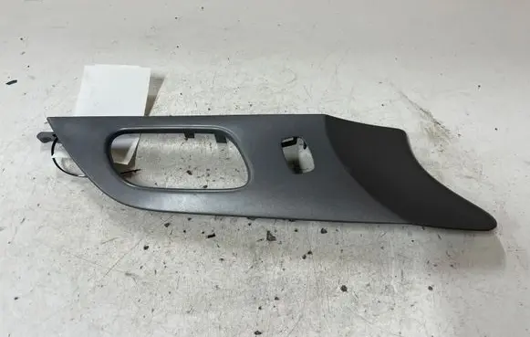 Peugeot 407 Front door interior handle trim 9643531277 739810059