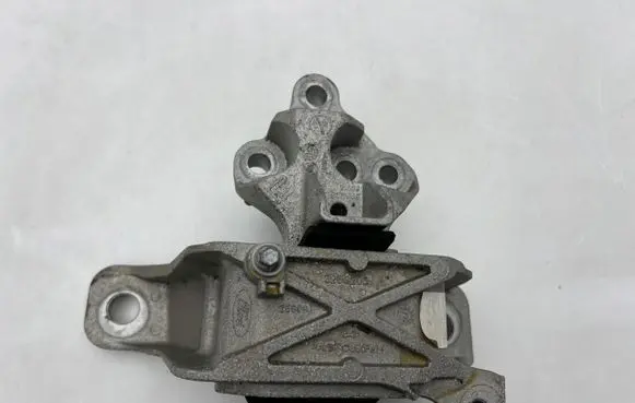 Ford Kuga III Engine mount vacuum valve LX61-6F012-AC