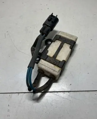Toyota Avensis T250 Coolant fan relay 2468103560