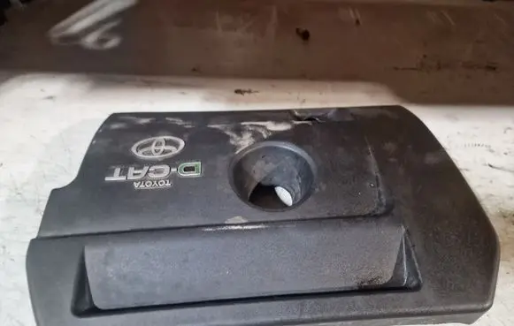 Toyota RAV 4 (XA30) Engine cover (trim)
