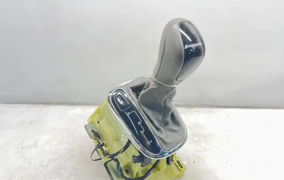 Mercedes-Benz CLK A209 C209 Gear shifter/selector A2032675524