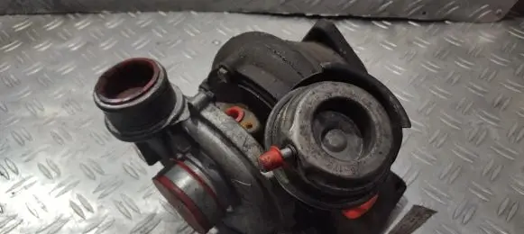 Volvo V70 Turbo 8689592 NENUSTAYTA