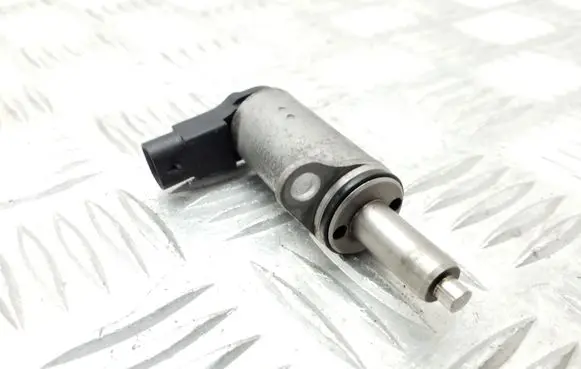 Audi A6 S6 C7 4G Camshaft position sensor 06H103697A