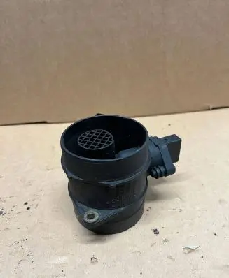 Mercedes-Benz E W211 Mass air flow meter A6460940048 0281002535