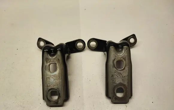 Chevrolet Camaro Front door hinges set A046057 P19073