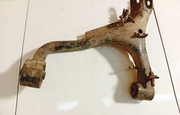 Land Rover Discovery 3 - LR3 Rear upper control arm/wishbone 