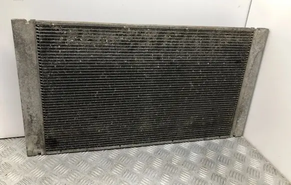 BMW 5 E60 E61 Coolant radiator 7787440 99374