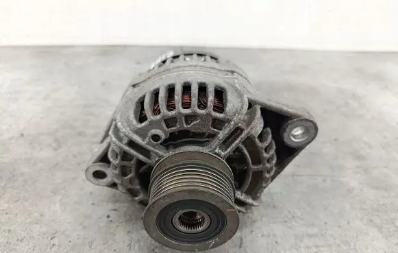 Opel Signum Generator/alternator BOSCH