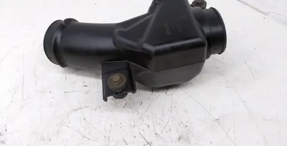 Honda CR-V Air intake duct part ATP153