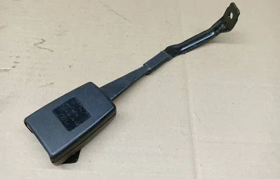 Audi A3 S3 A3 Sportback 8P Front seatbelt buckle 8P0857755B 24112008246