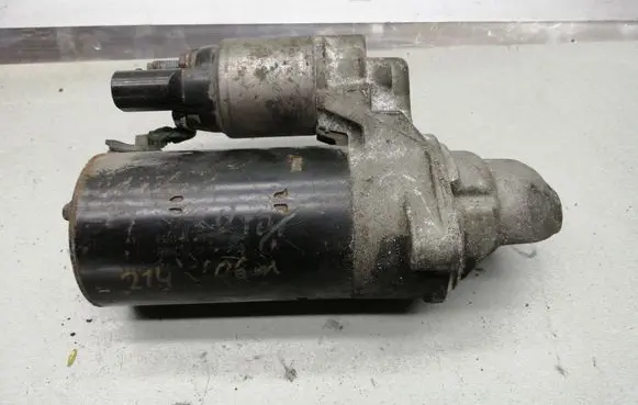 Audi A8 S8 D3 4E Starter motor 059911024A