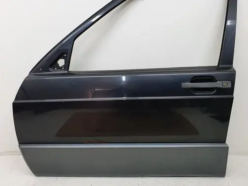 Mercedes-Benz 190 W201 Front door